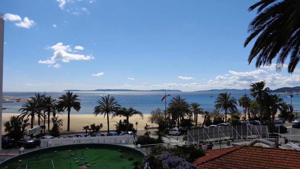 Hotel L'Ilot Fleuri Le Lavandou Zewnętrze zdjęcie