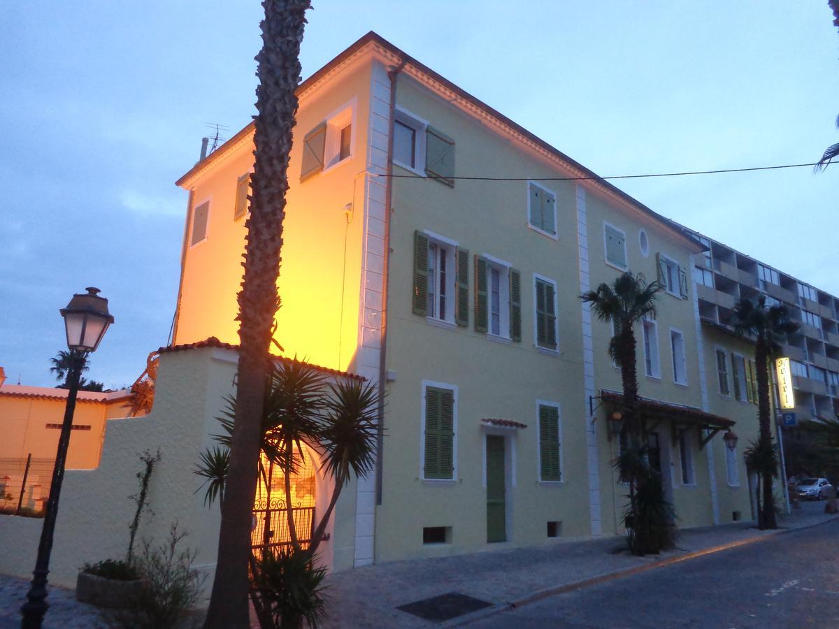 Hotel L'Ilot Fleuri Le Lavandou Zewnętrze zdjęcie